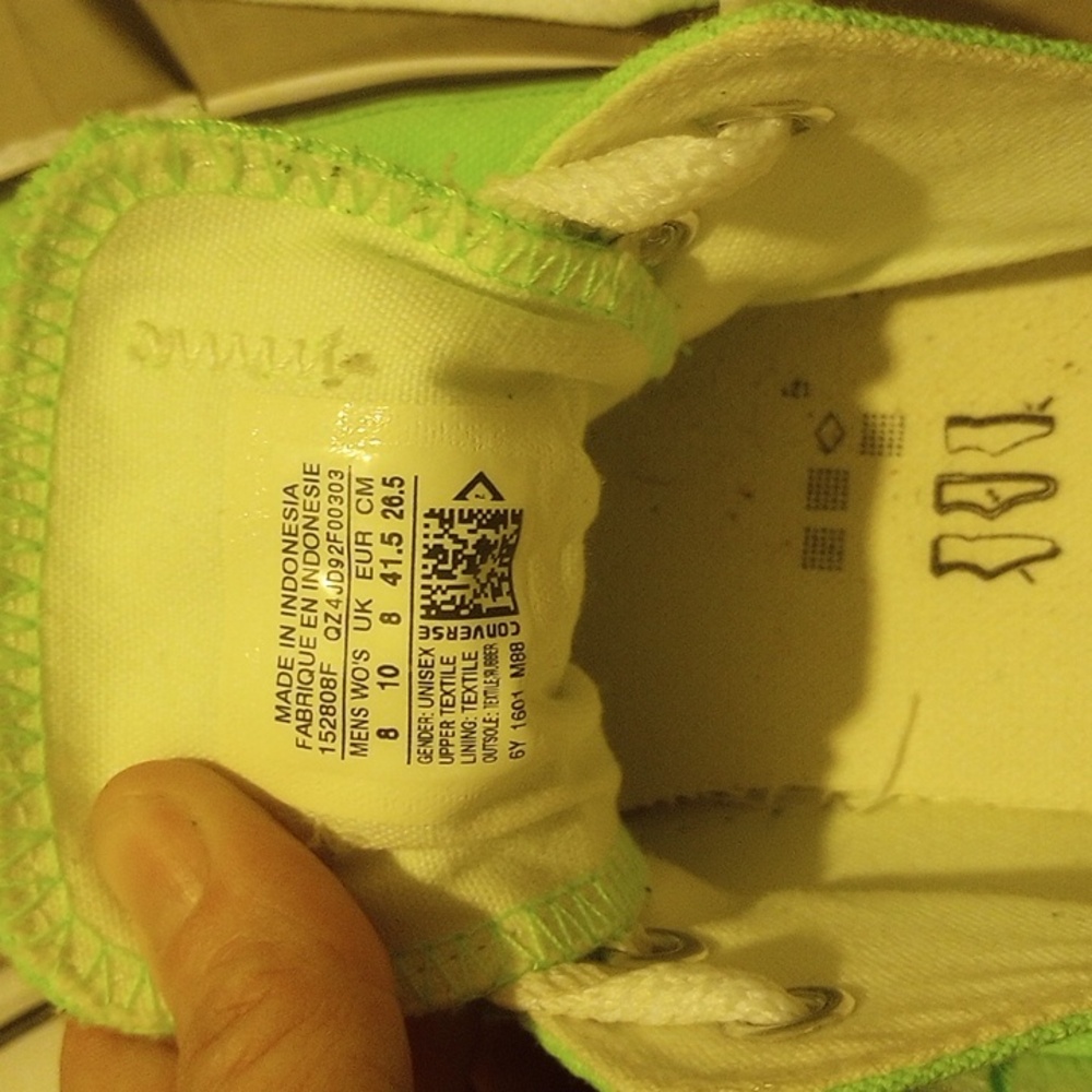 Converse , Neon green, mens 8, women's size 10, EUC - Picture 5 of 7